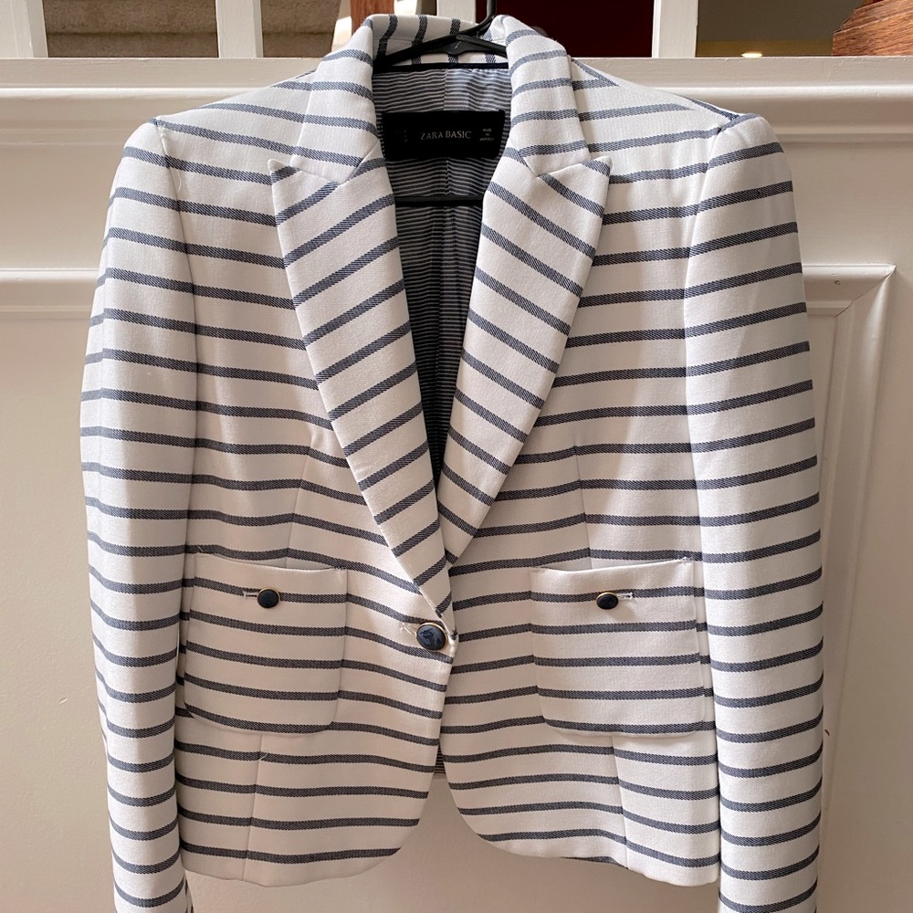 Zara Basic Striped Blazer Size M